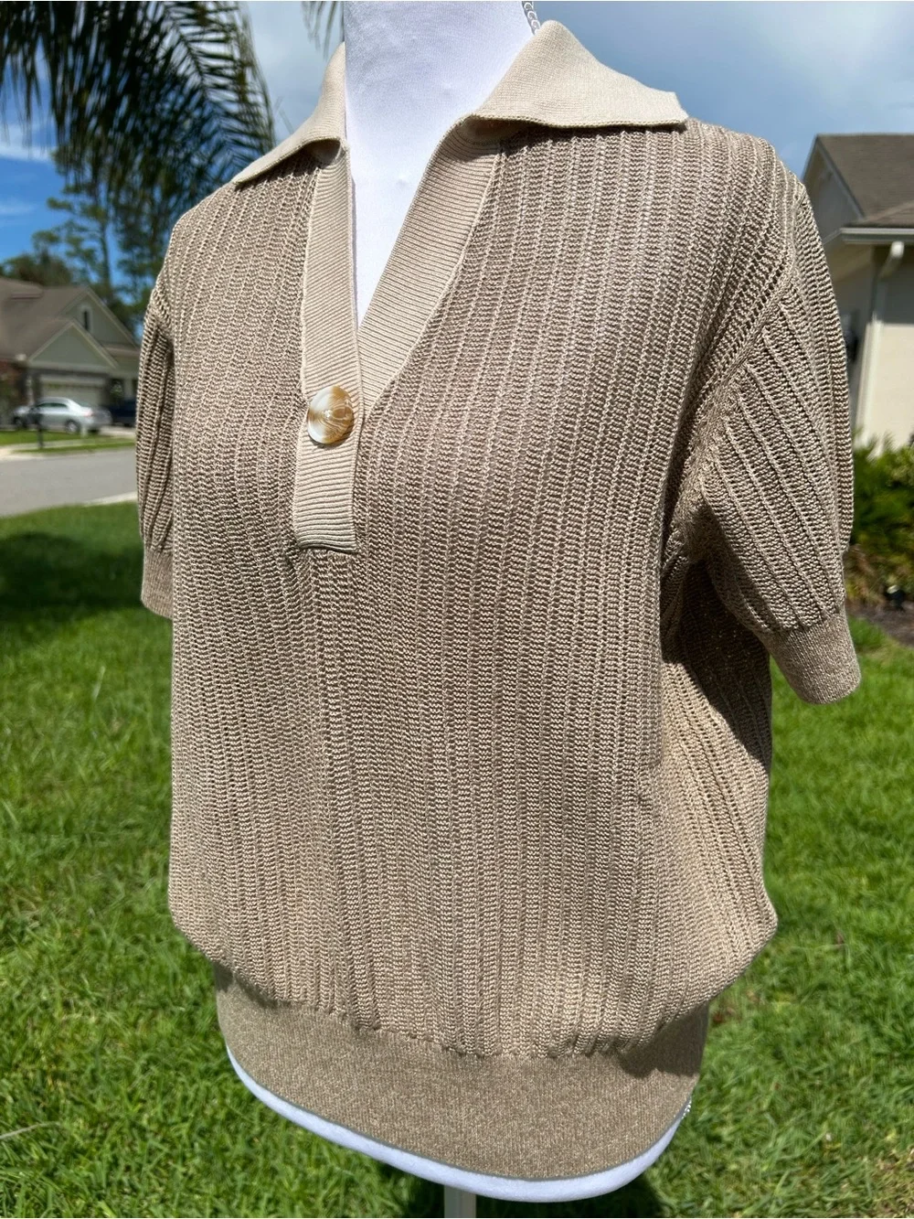 NWT🌷Varley Perrine Taupe Knit Polo V-Neck Short Sleeve Sweater